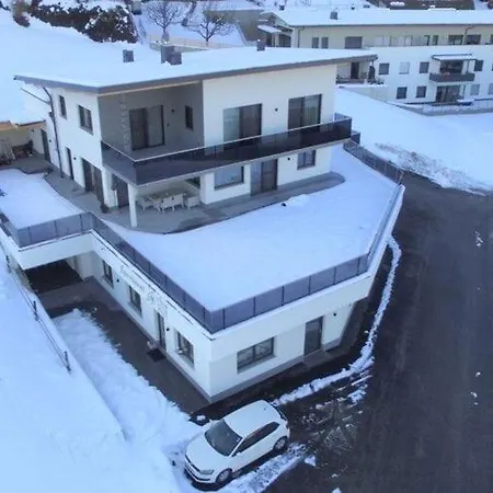 Flat In Near The Area Daire *