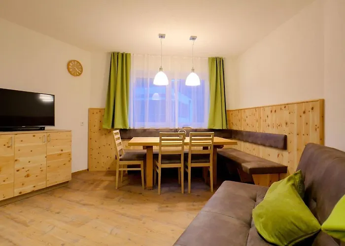 Flat In Near The Area Fuegen