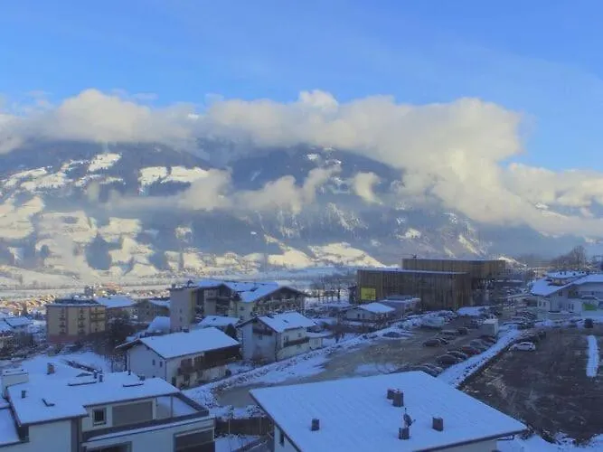 Flat In Near The Area Fuegen